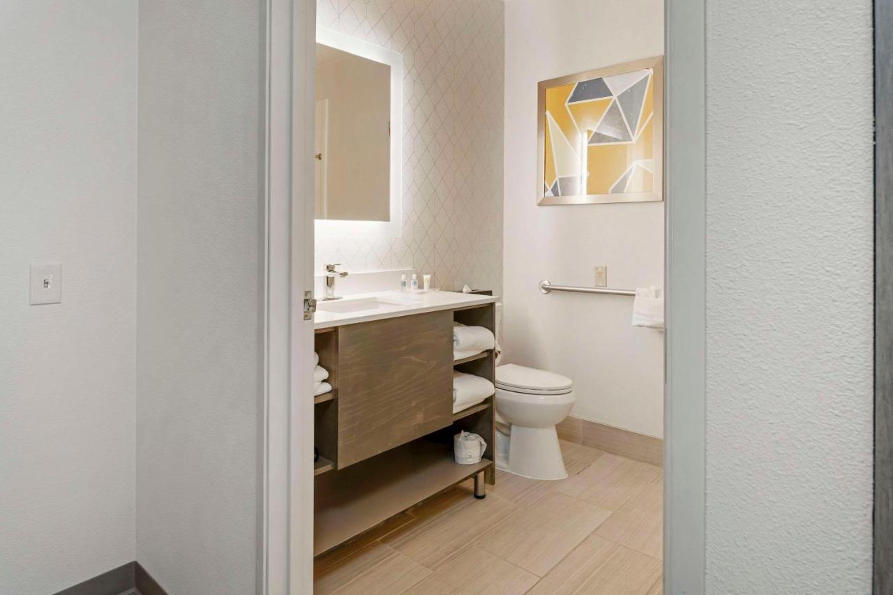 Comfort Suites Elgin Esterno foto
