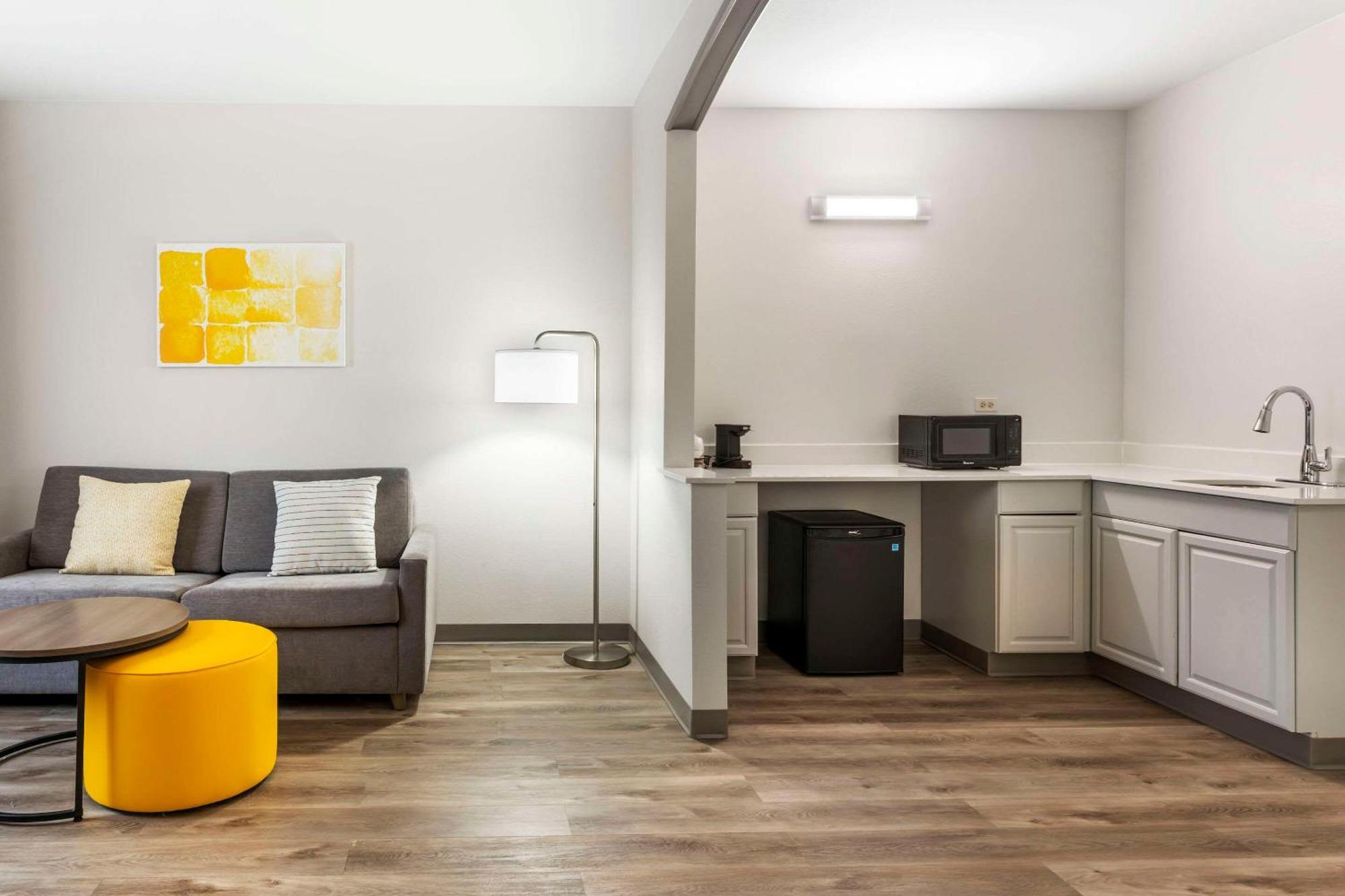 Comfort Suites Elgin Esterno foto