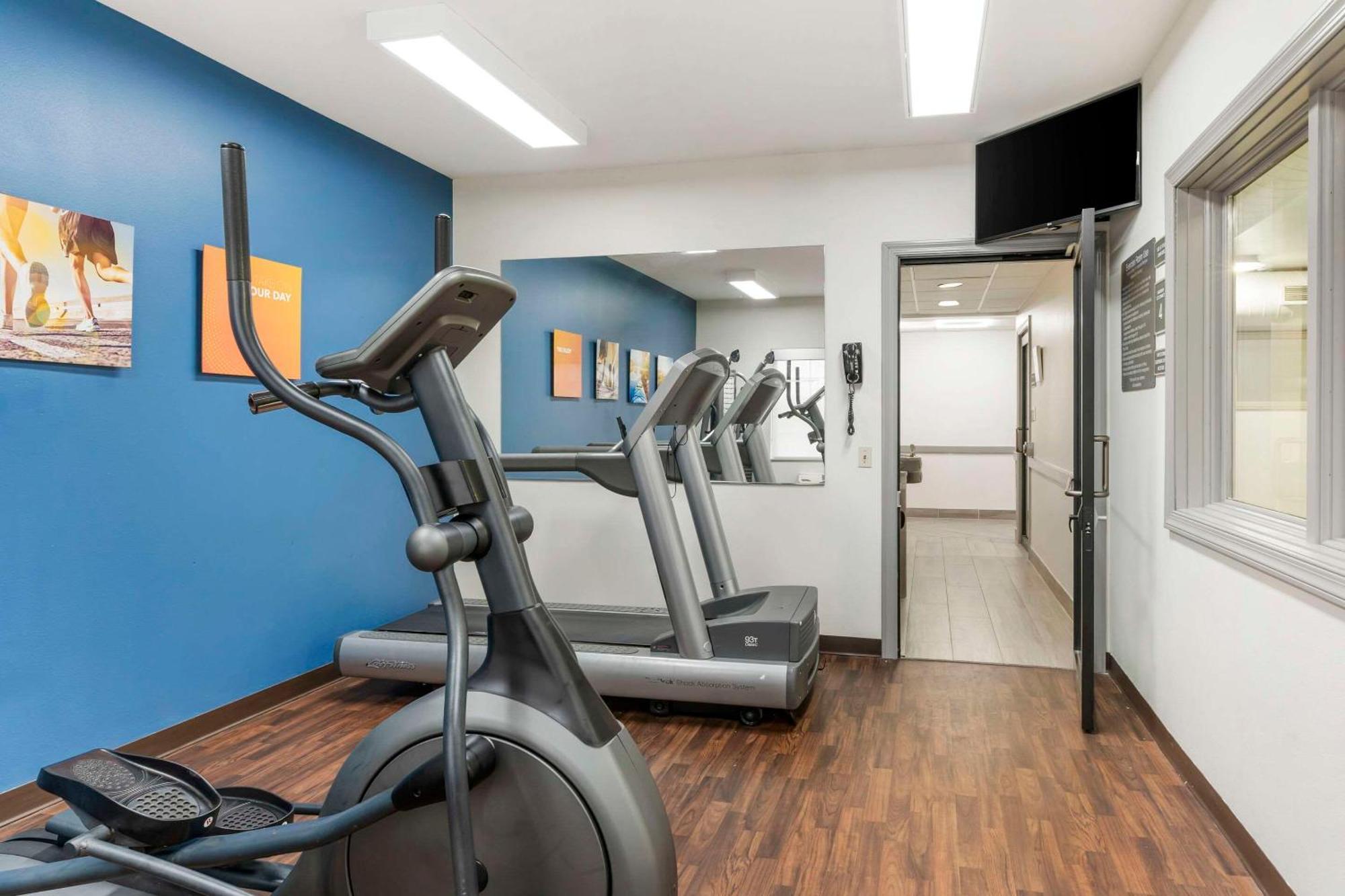 Comfort Suites Elgin Esterno foto